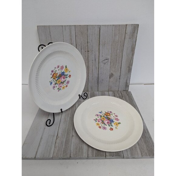 Set of 2 Regal Charm Dinner Plates Cream Floral Sebring OH Union Made 9 3/8" - Picture 1 of 5